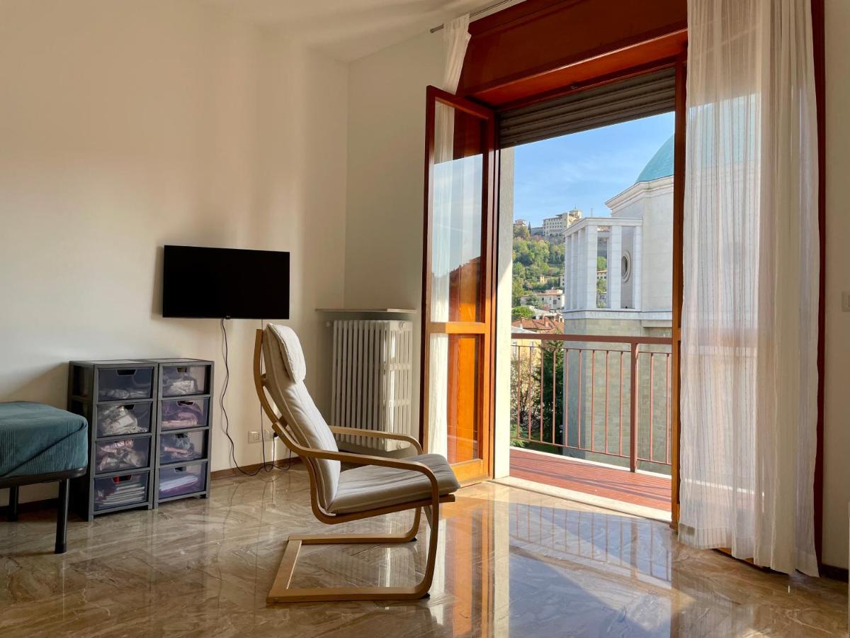 Casa Berizzi - Santa Lucia Apartment Bergamo Bagian luar foto